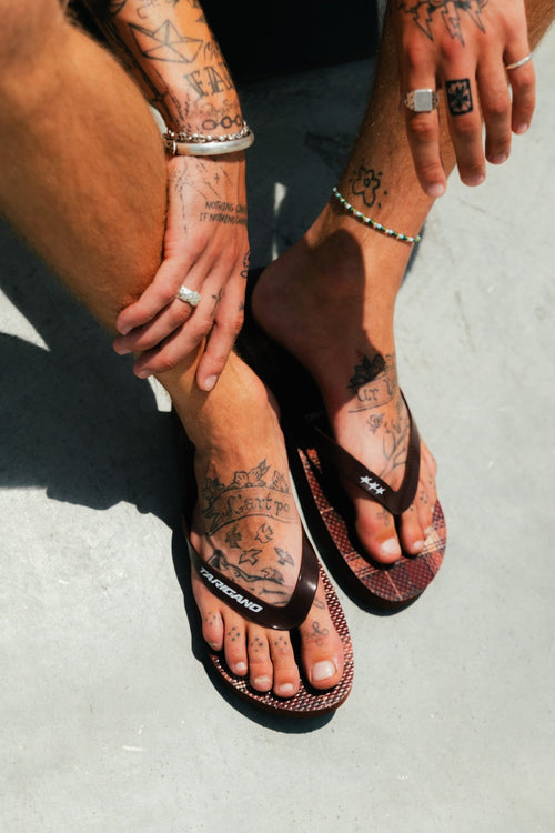 Kuri Flip Flops - TARIGANO