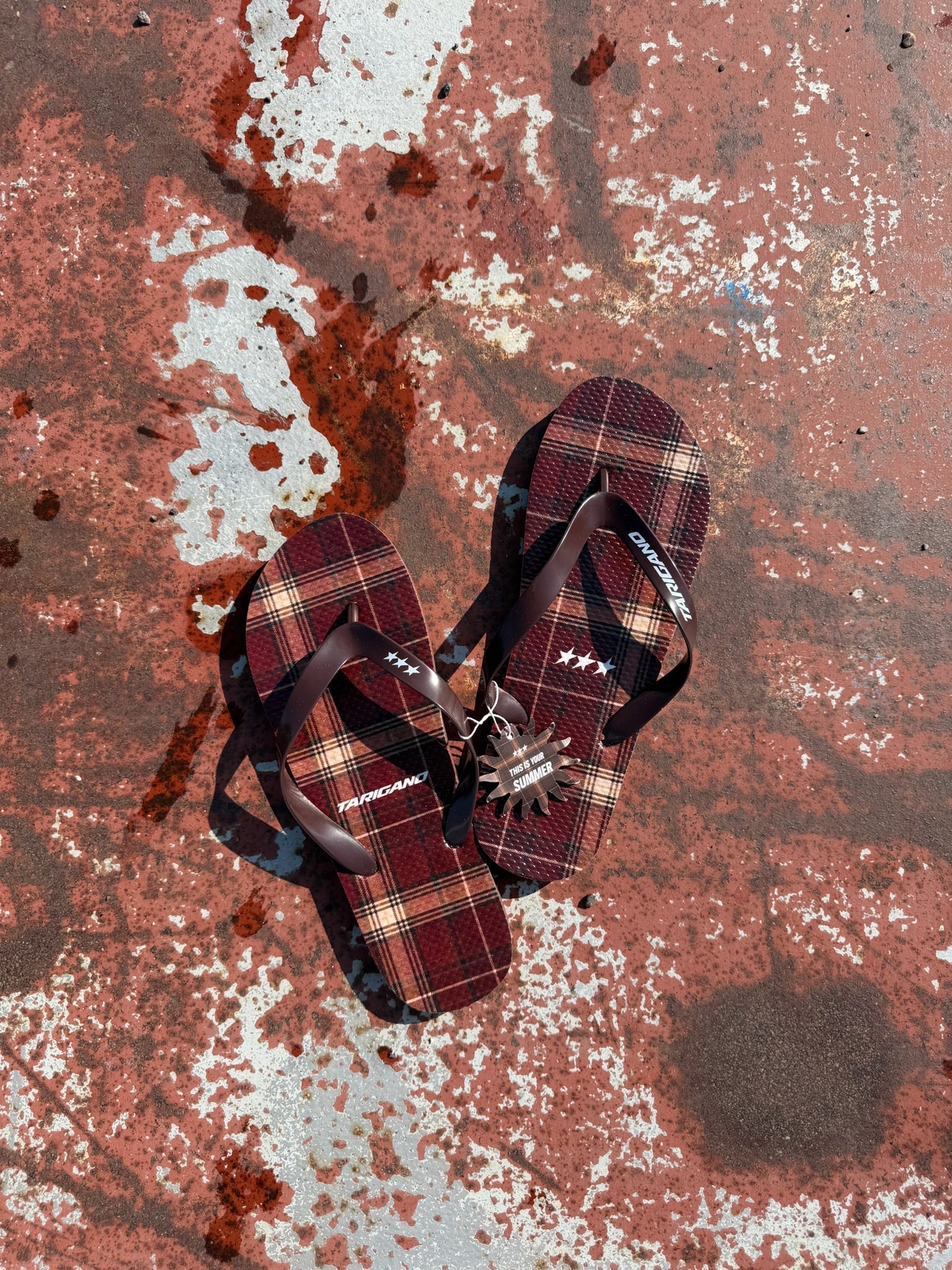Kuri Flip Flops - TARIGANO